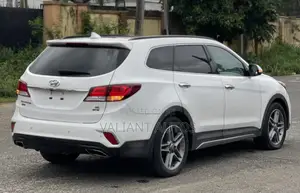 Hyundai Santa Fe 2018 White