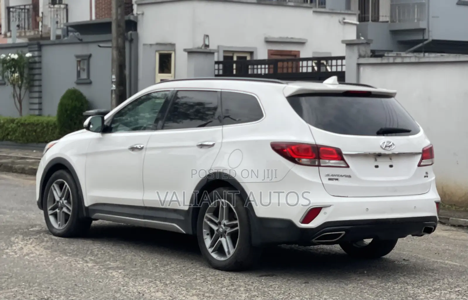 Hyundai Santa Fe 2018 White