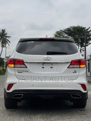 Hyundai Santa Fe 2018 White