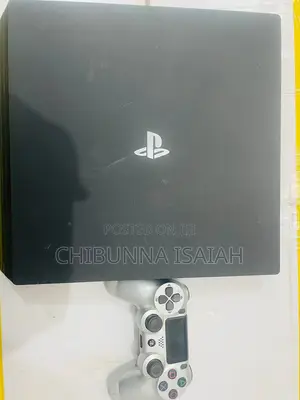 Play Station 4 Pro Console