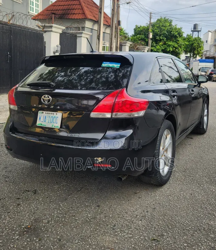 Toyota Venza 2011 Black