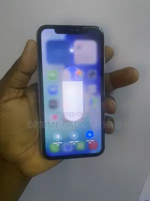 Apple iPhone 11 64 GB White