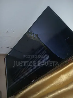 Polystar 55-Inch Smart TV – Cracked Screen – For Parts or Repair