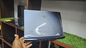 Laptop MSI GE66 Raider 10SGS 16GB Intel Core i9 SSD 512GB