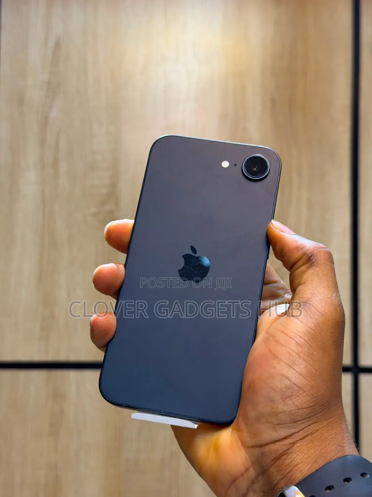 New Apple iPhone 16e 128 GB Black