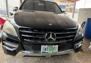 Mercedes-Benz M Class ML350 4MATIC 4dr SUV AWD (3.5L 6cyl 7A) 2014