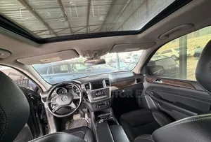 Mercedes-Benz M Class ML350 4MATIC 4dr SUV AWD (3.5L 6cyl 7A) 2014