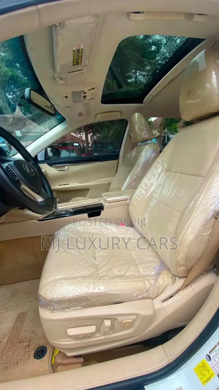 Lexus ES 2014 White