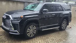 Toyota 4-Runner Limited 4WD 2024 Black