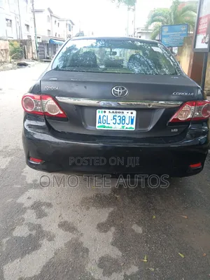 Toyota Corolla 2012 Black