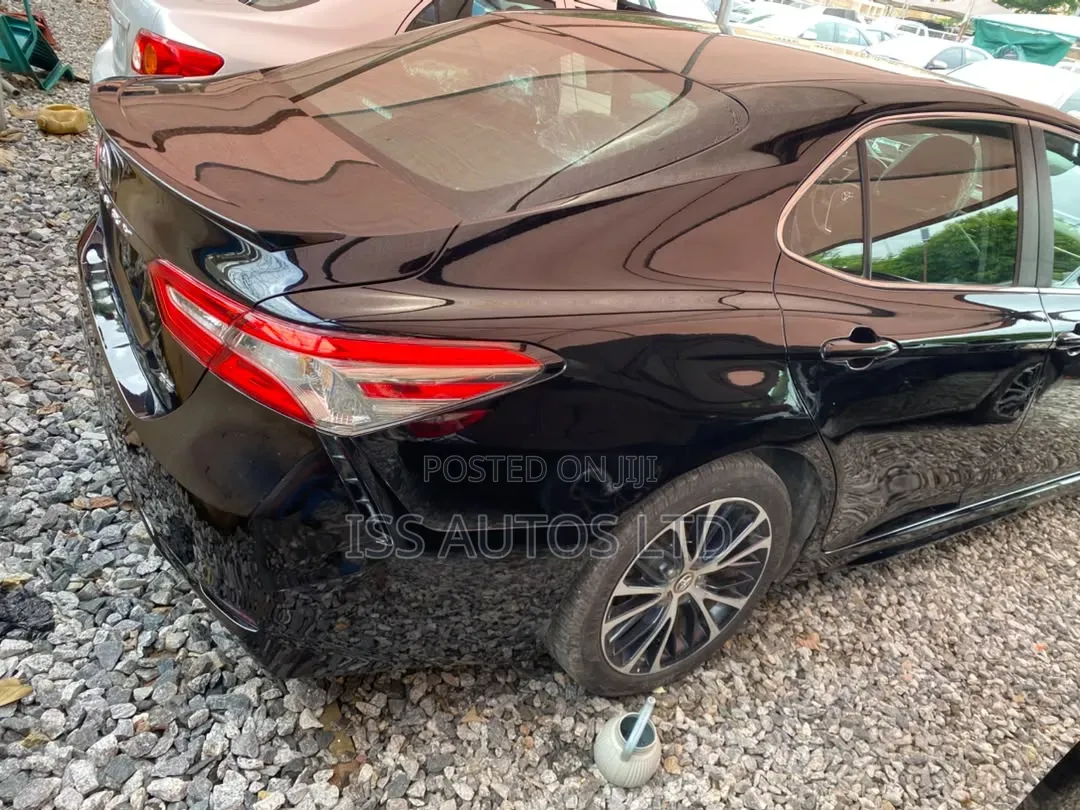 Toyota Camry 2018 Black