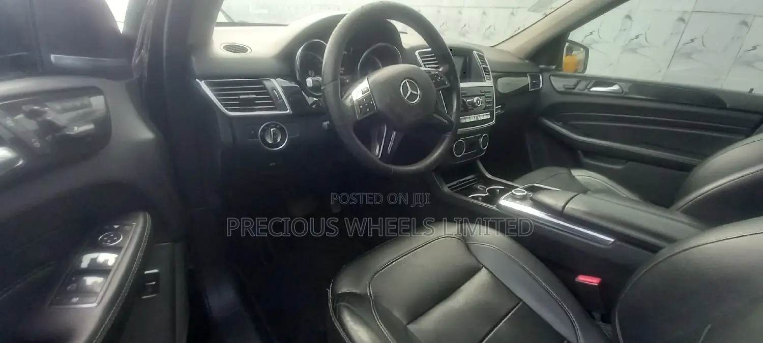 Mercedes-Benz M Class 2015 Black