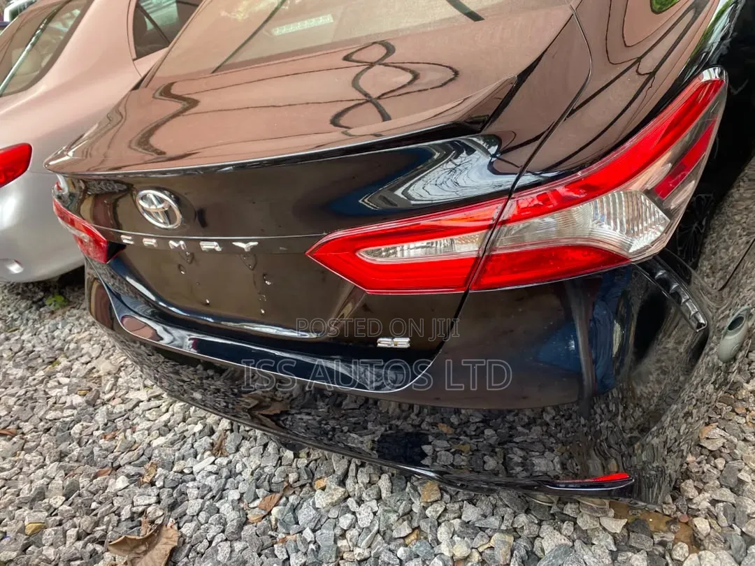 Toyota Camry 2018 Black