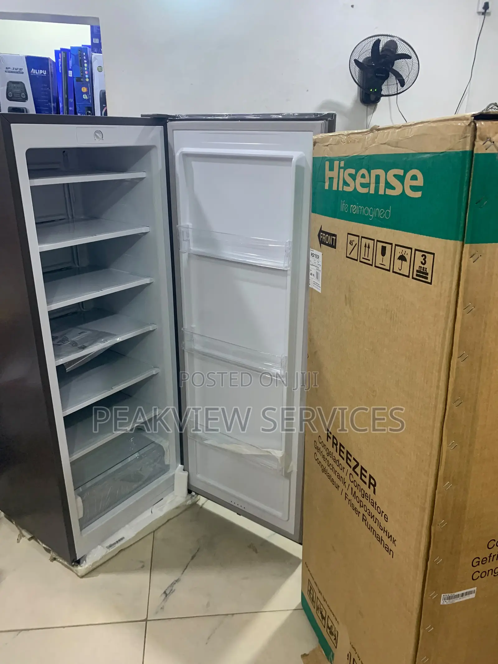 Hisense RS-189DR Modern Kitchen Freezer