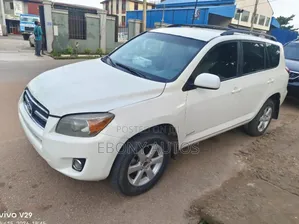 Toyota RAV4 2008 White