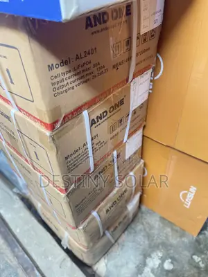 2.5kwh Lithium Ion Battery AND ONE VERY STRONG BATTLE 5 Years Warranty