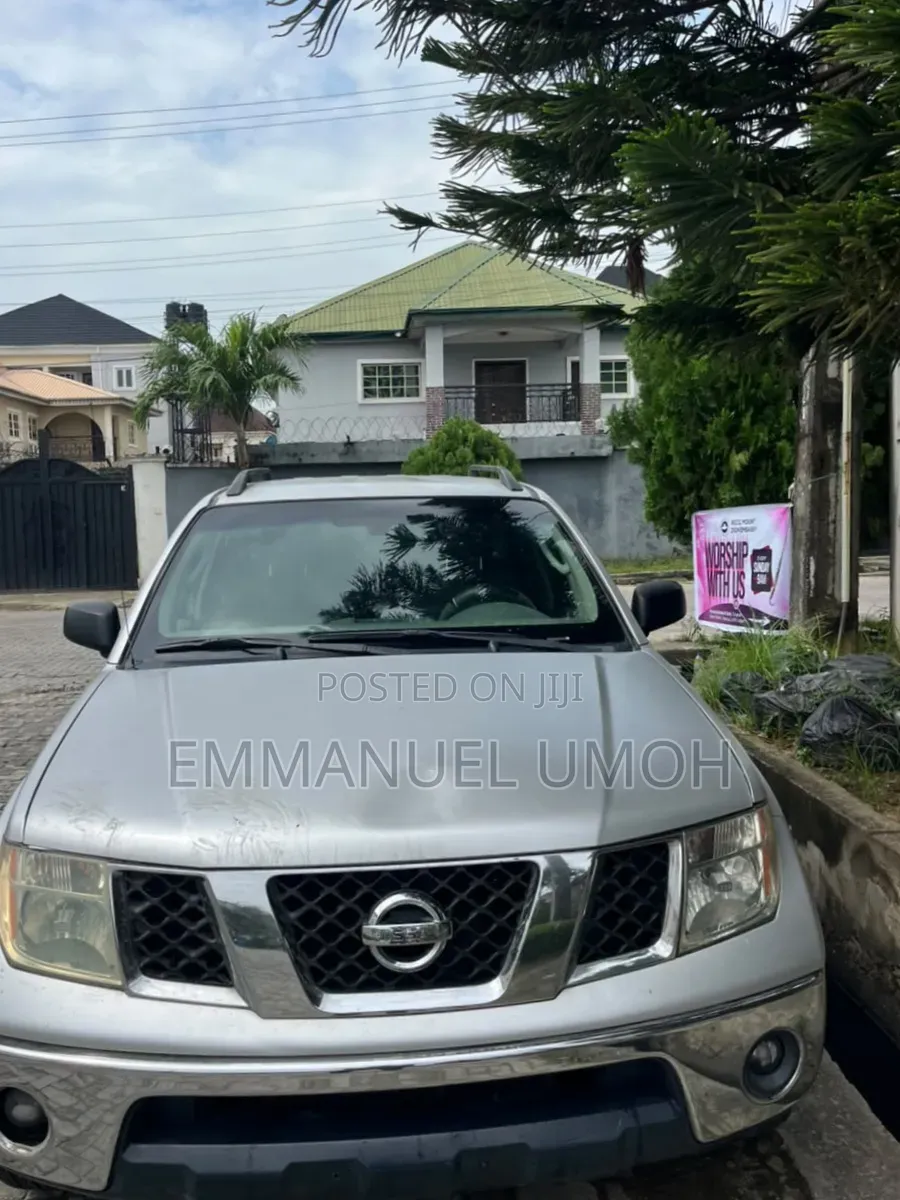 Nissan Frontier 2008 Silver