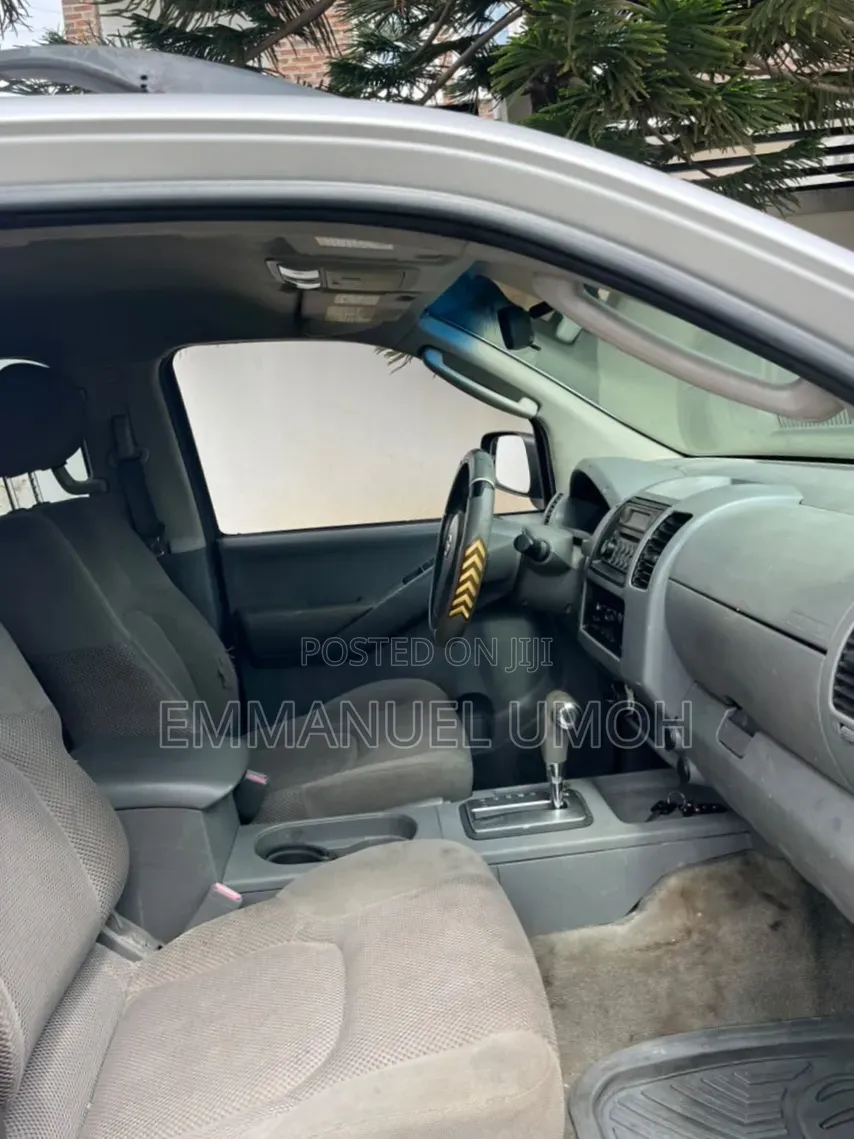 Nissan Frontier 2008 Silver