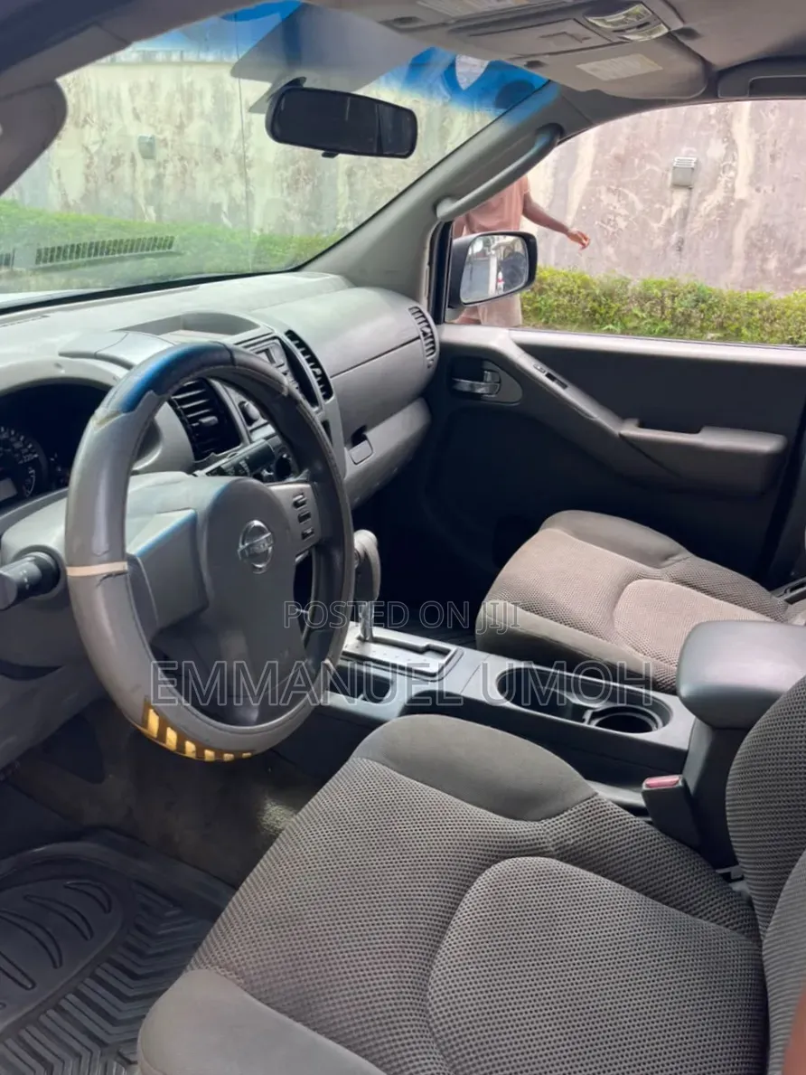 Nissan Frontier 2008 Silver