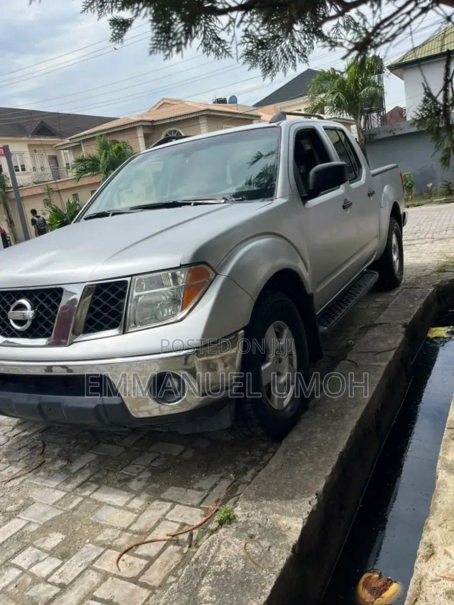 Nissan Frontier 2008 Silver