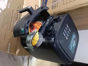 Family Size Hisense H08AFBK1S1 8L Air Fryer
