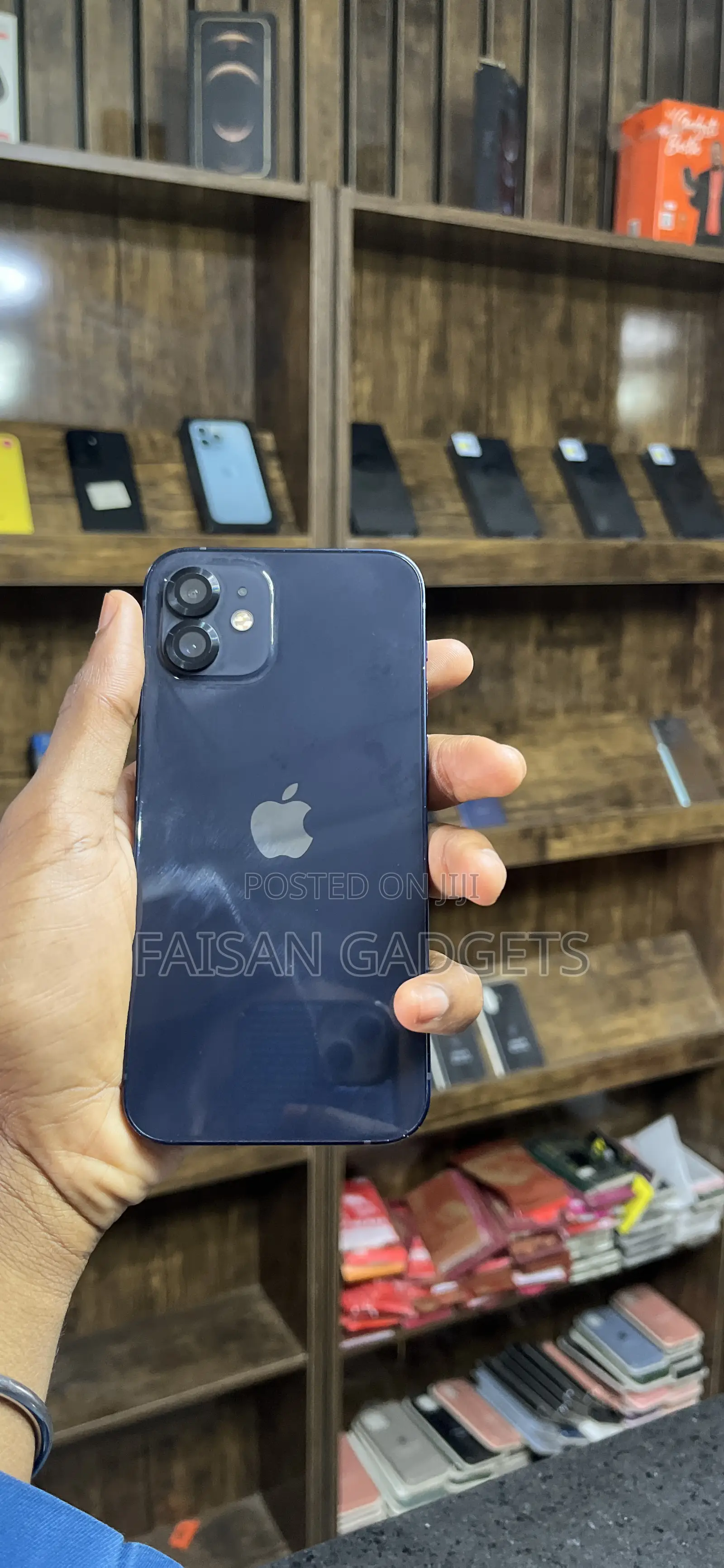 Apple iPhone 12 64 GB Black