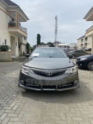 Toyota Camry LE 4dr Sedan (2.5L 4cyl 6A) 2012 Green