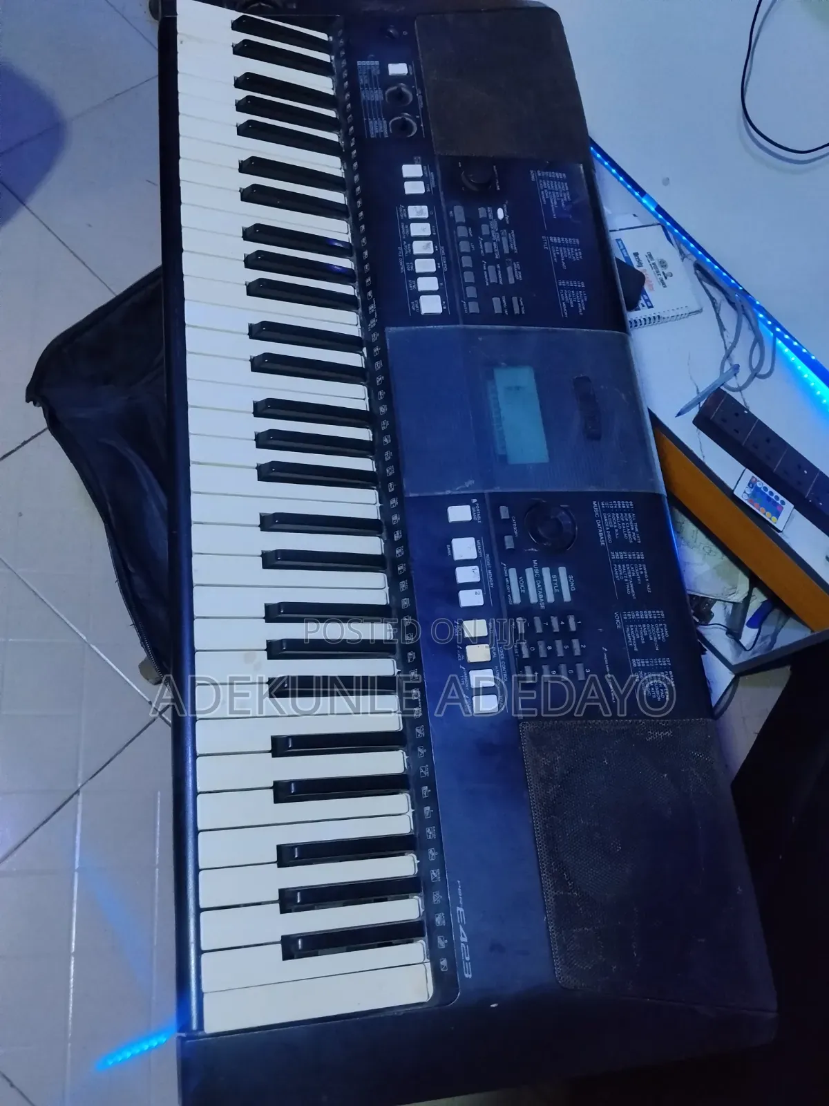Yamaha PSR E423