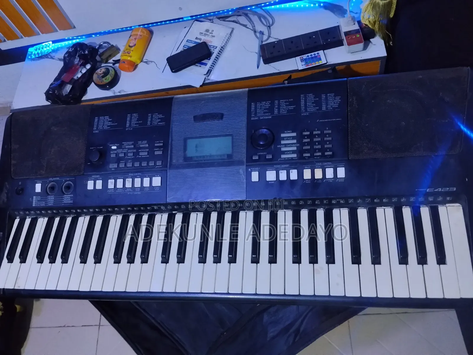 Yamaha PSR E423