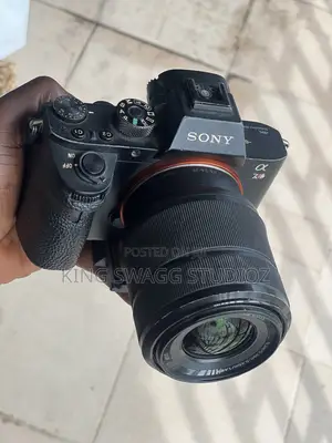 Sony A7r Ii With 28-70mm Sony Lens for Rent