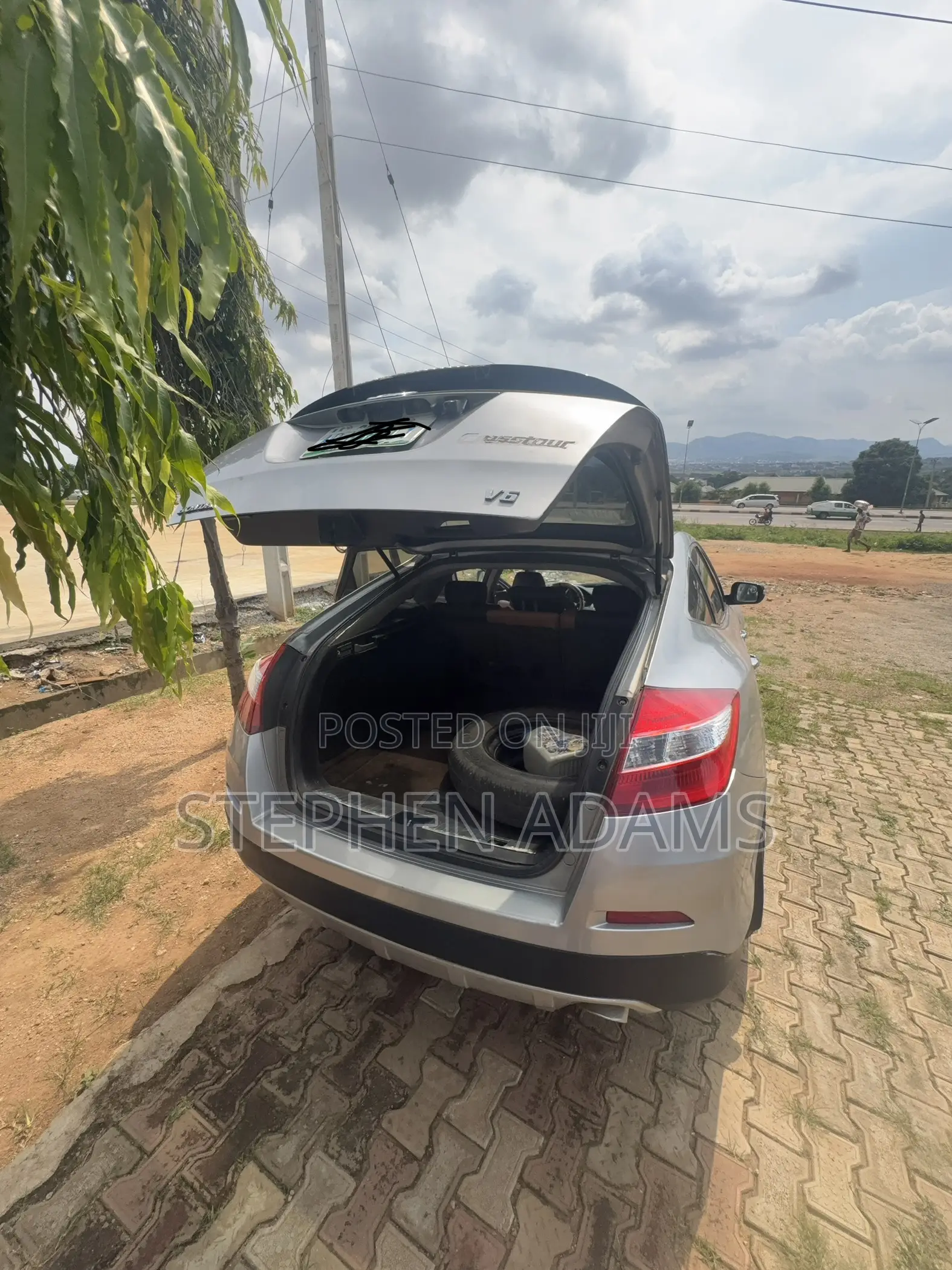 Honda Crosstour 2012 Gray