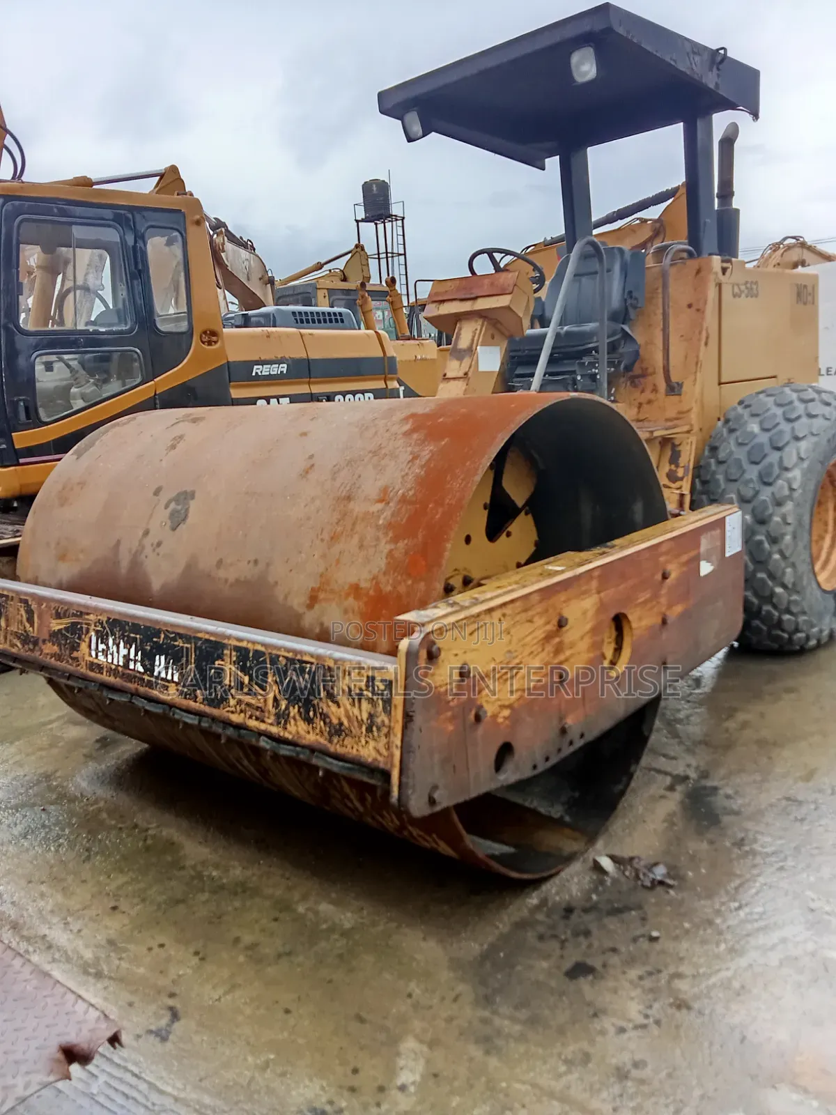 Road Construction Roller for Daily, Weekly and Monthly Rent/Leasing.