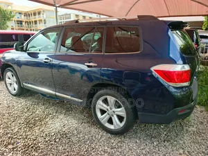 Toyota Highlander 2012 Blue