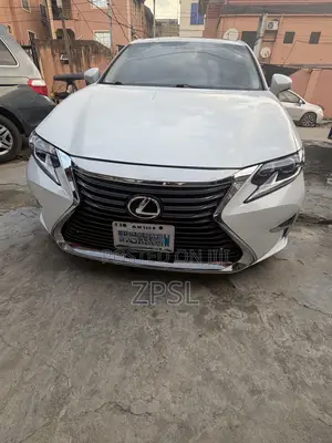 Lexus ES 350 FWD 2014 White