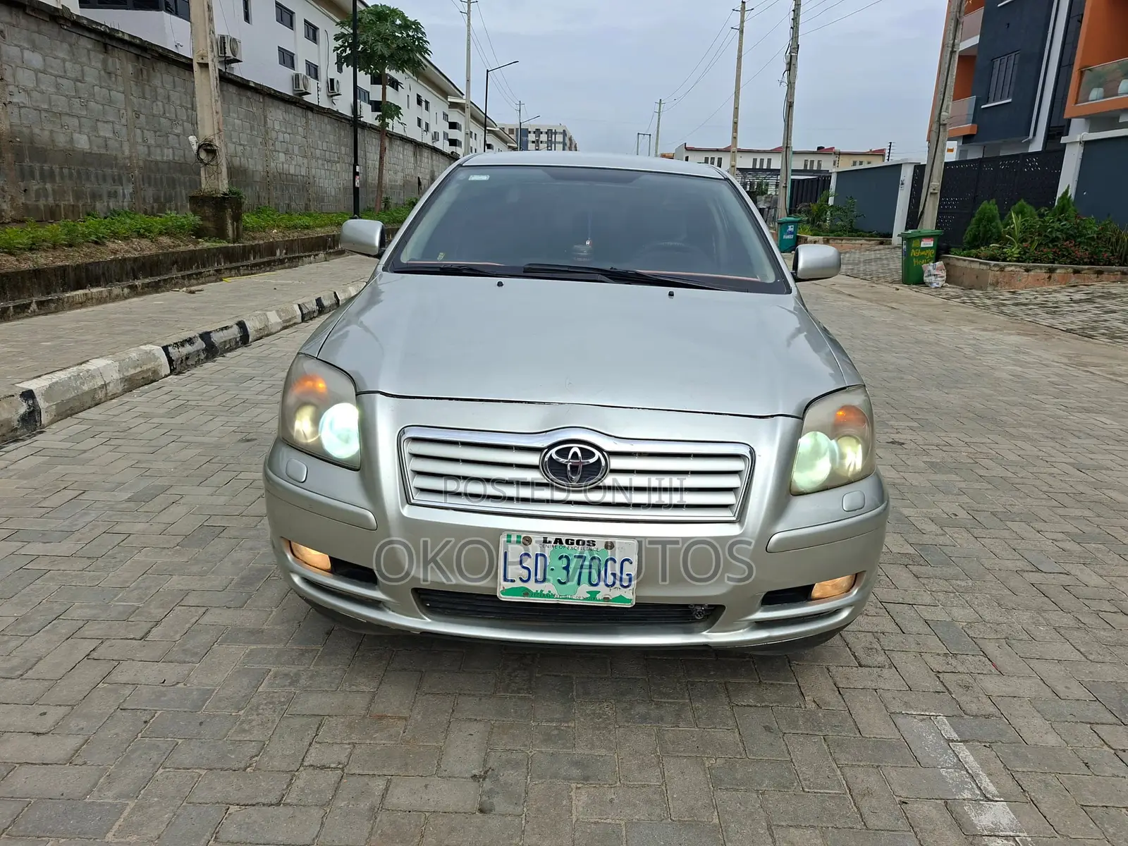 Toyota Avensis 2004 Silver