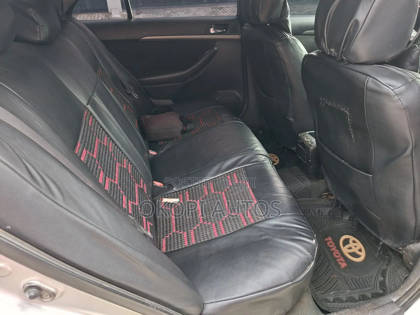Toyota Avensis 2004 Silver