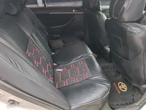 Toyota Avensis 2004 Silver