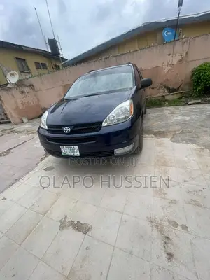 Toyota Sienna 2006 Blue