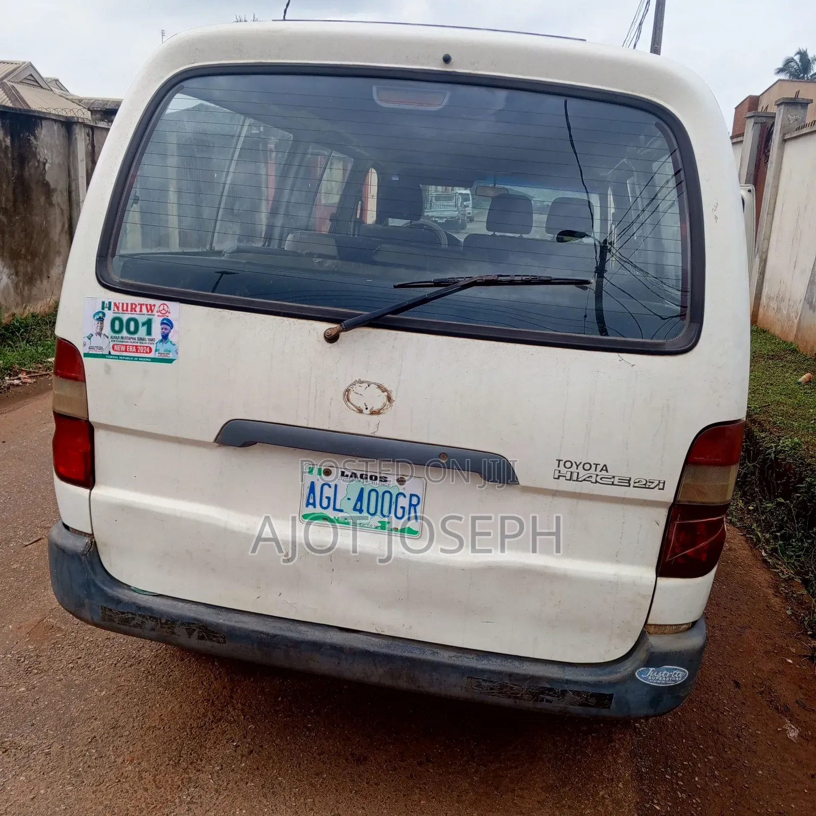 Toyota HiAce 2002 White