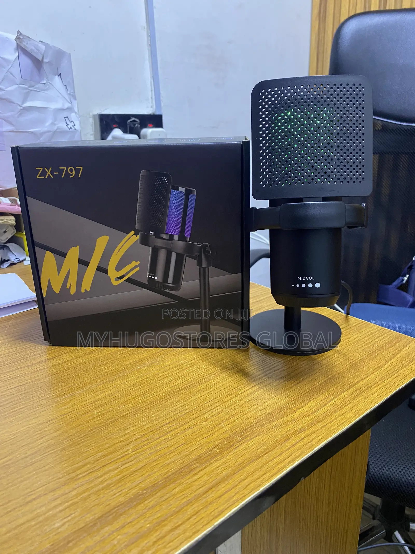 Condenser USB Microphone With RGB Light