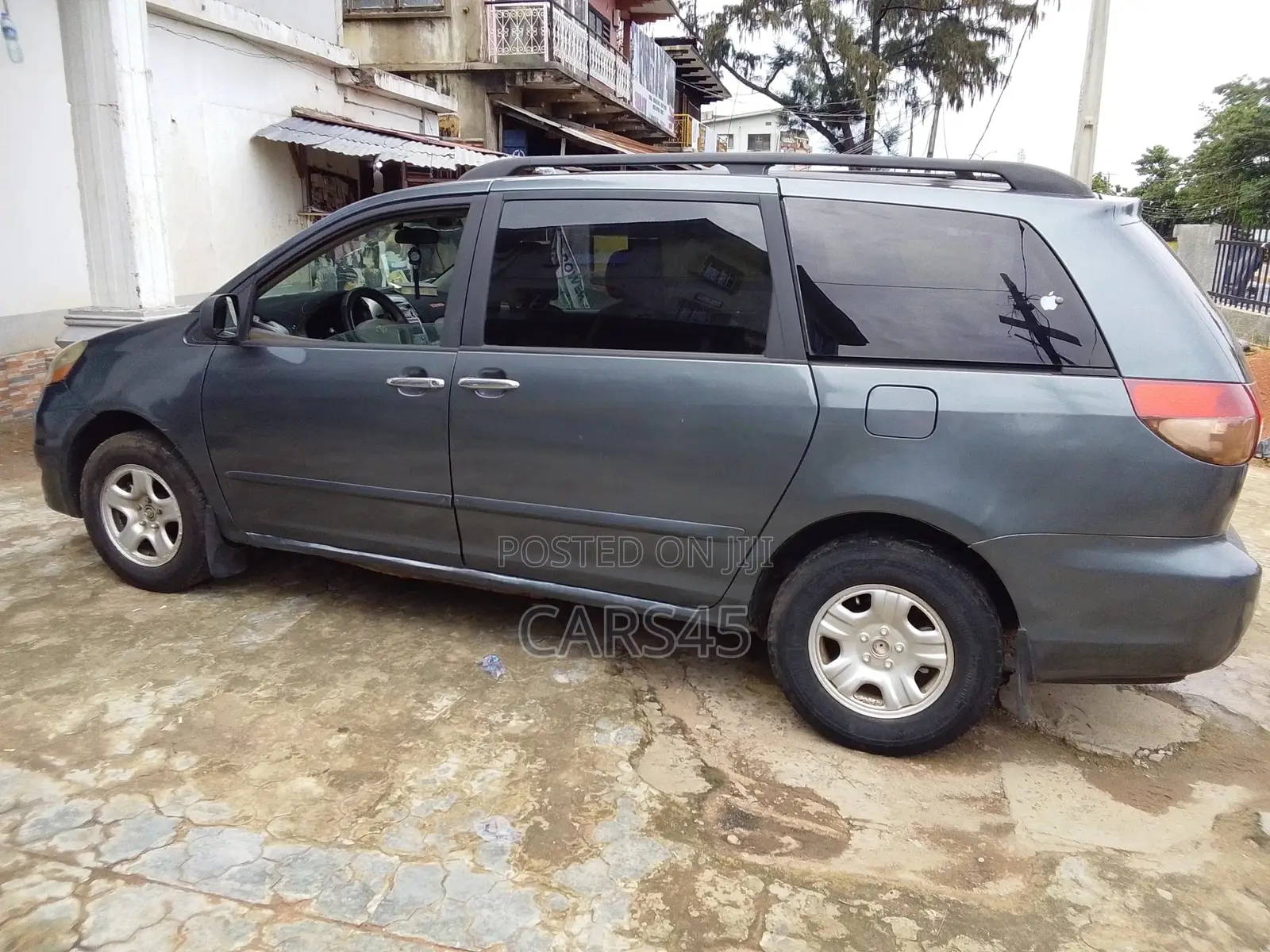 Toyota Sienna 2009 Gray