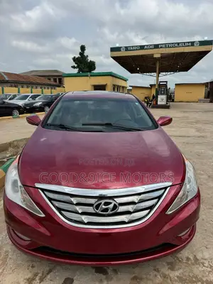 Hyundai Sonata 2012 Red