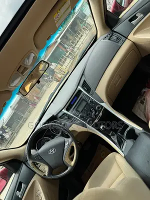 Hyundai Sonata 2012 Red