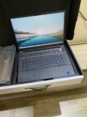 Laptop Alienware M16 R1 16GB Intel Core i7 SSD 1T