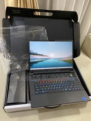 Laptop Alienware M16 R1 16GB Intel Core i7 SSD 1T