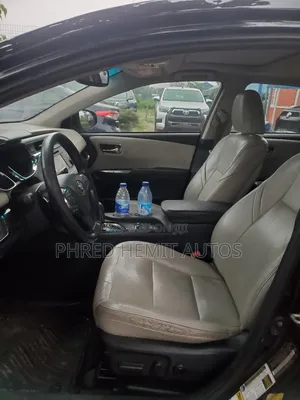 Toyota Avalon 2016 Black