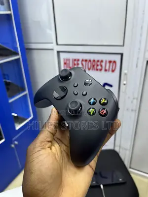 Xbox Series Controller (Pad)