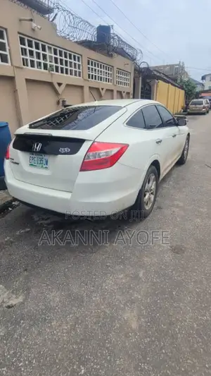 Honda Crosstour 3.5 AWD 2011 White