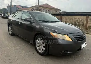 Toyota Camry XLE 4dr Sedan (2.4 4cyl 5A) 2008 Gray