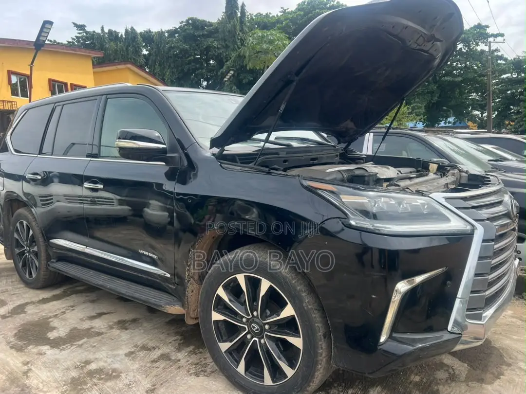 Lexus LX 570 2010 Black